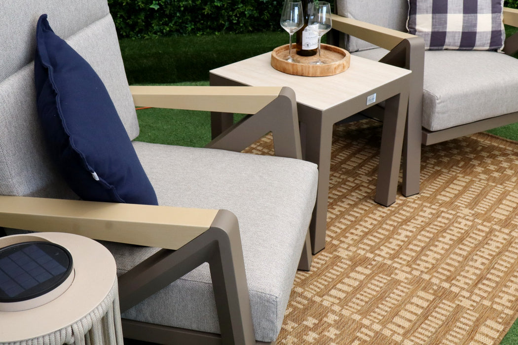 Long Island Reclining Bistro Suite