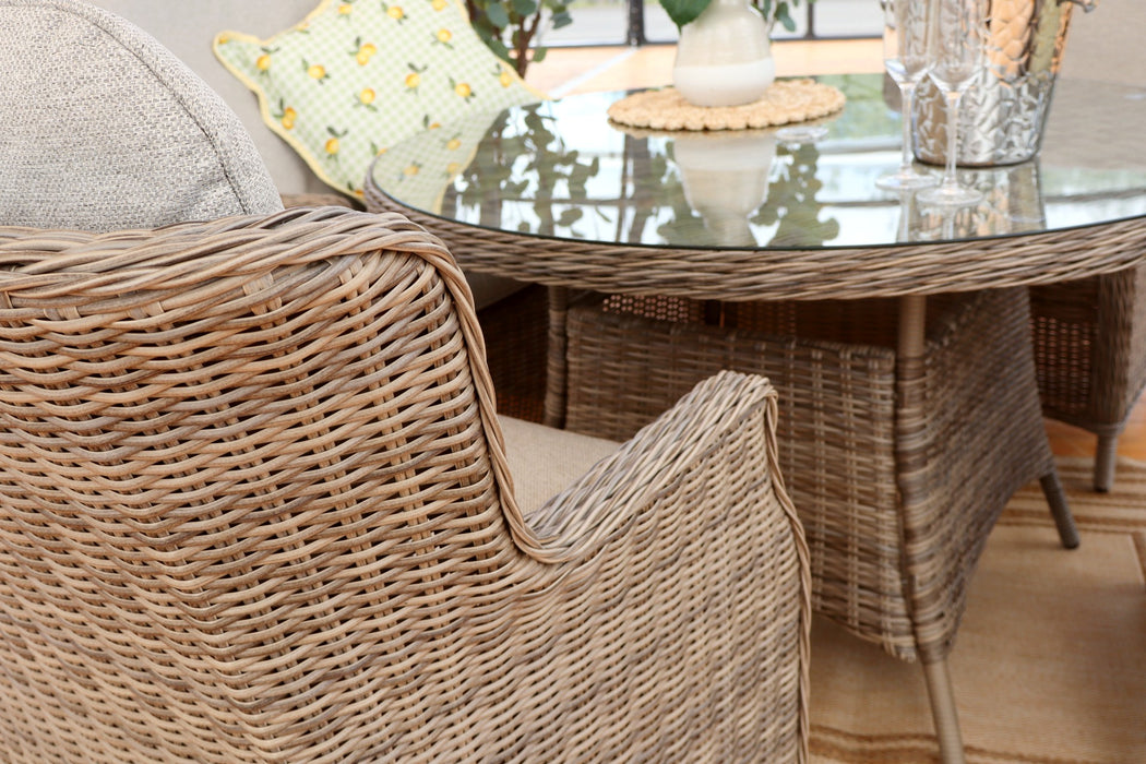 Amalfi Four Seater Windsor Suite