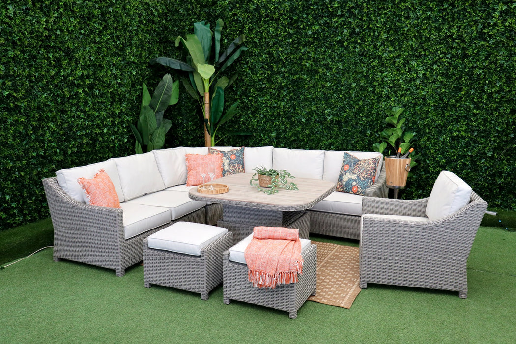 Verona Deluxe Curved Corner Suite