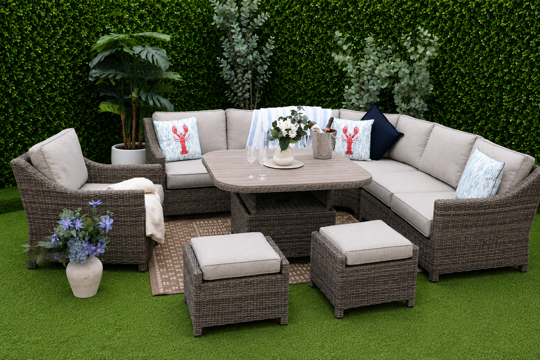 Amalfi Deluxe Curved Corner Suite