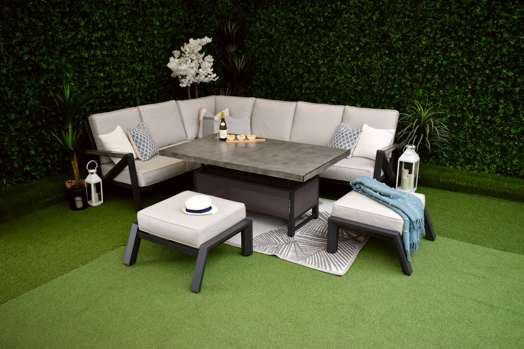 Long Island L-Corner Suite