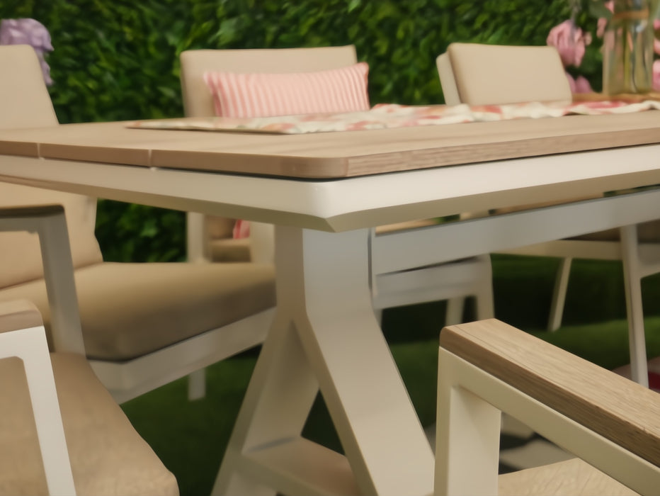 Cannes Eight Seater White