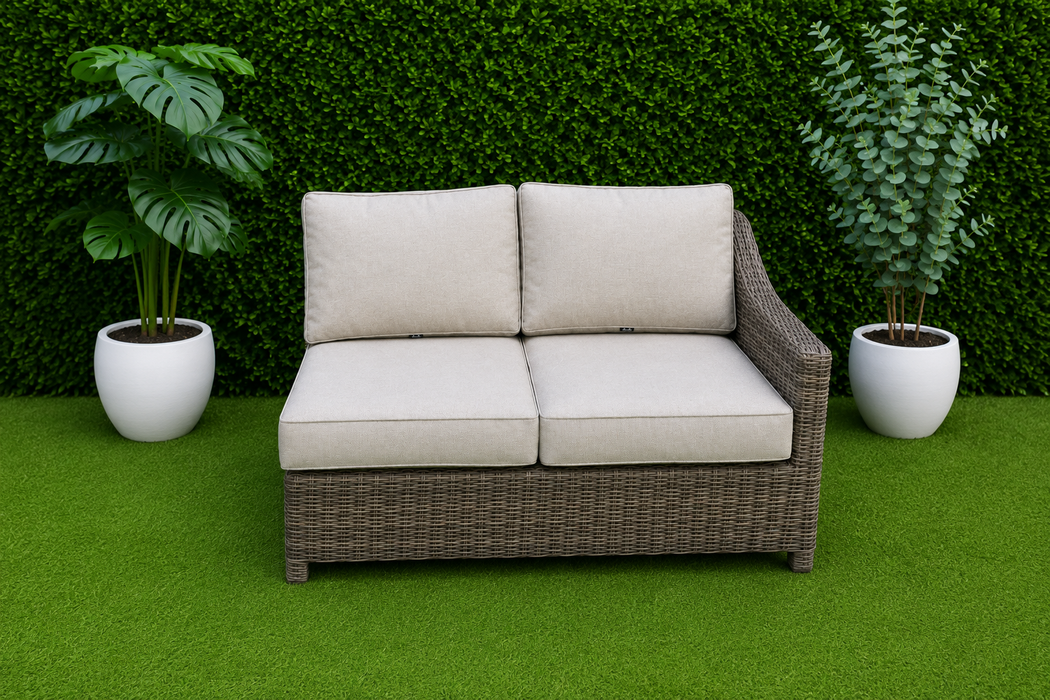 Amalfi Deluxe Curved Corner Suite