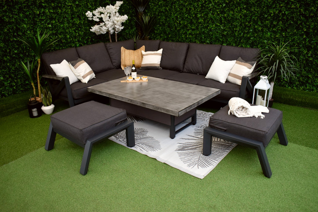 Long Island L-Corner Suite