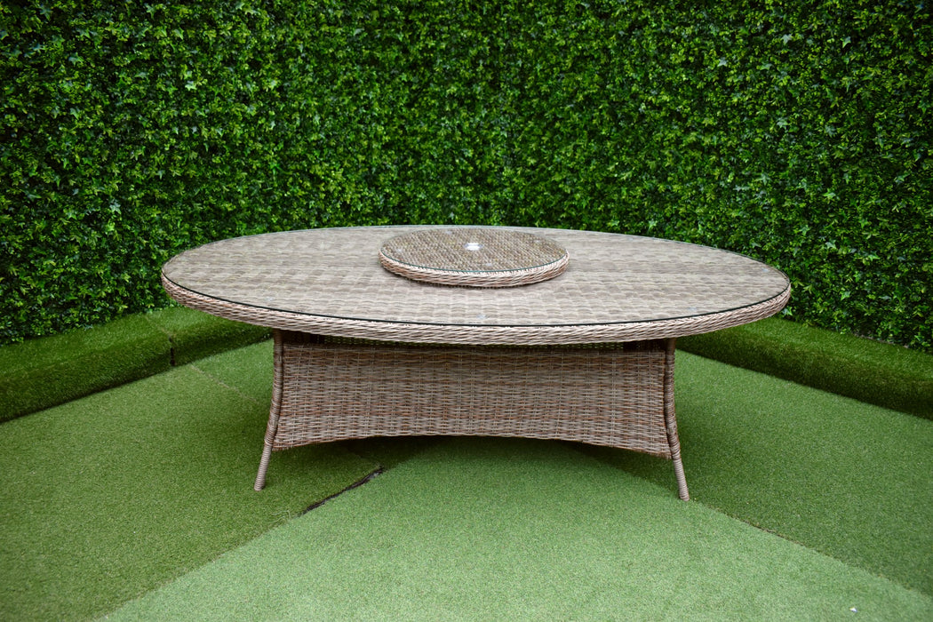 Madrid Eight Oval Windsor